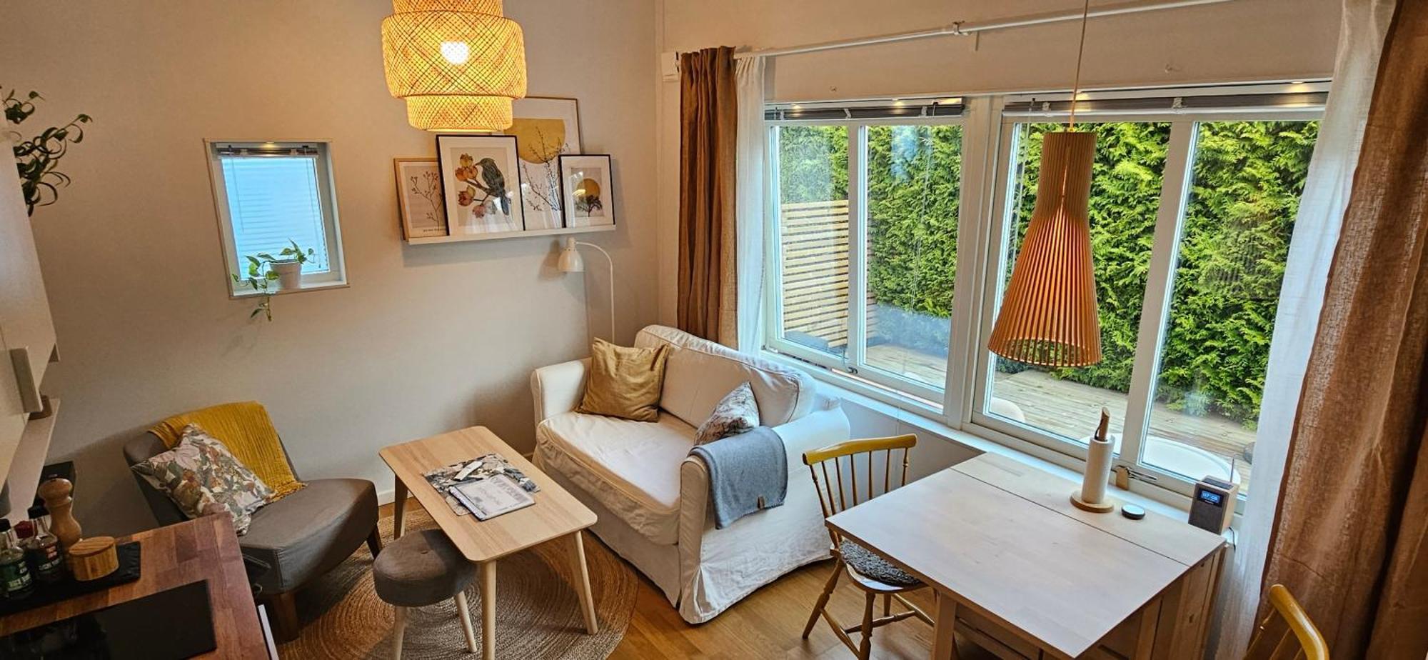Tiny Grey House With Loft, 15 Min From City Center Göteborg Zewnętrze zdjęcie